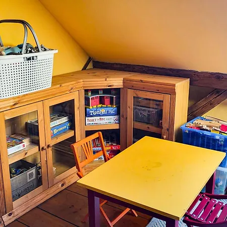 In The Blooming Garden - Yellow Appartement Nove Mesto pod Smrkem