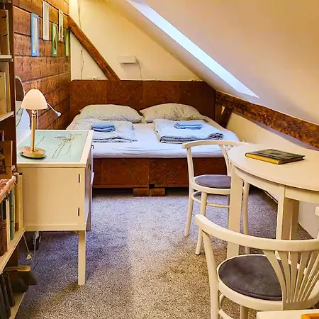 Appartement In The Blooming Garden - Yellow Nove Mesto pod Smrkem